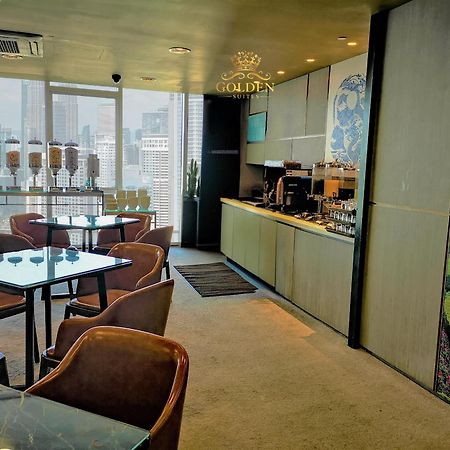 Golden Suites At Platinum Klcc Куала Лумпур Екстериор снимка