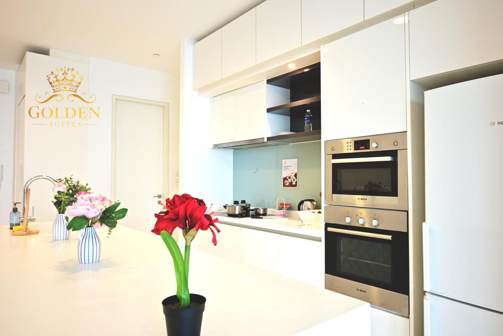 Golden Suites At Platinum Klcc Куала Лумпур Екстериор снимка
