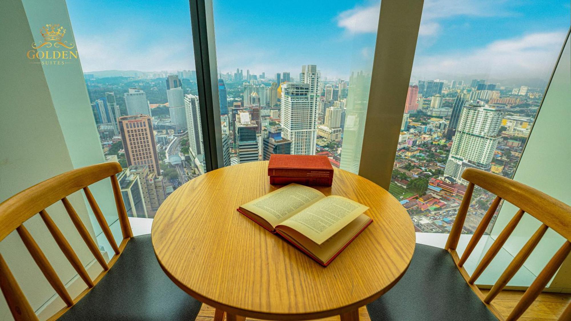 Golden Suites At Platinum Klcc Куала Лумпур Екстериор снимка